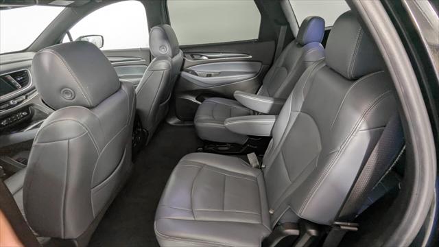 Vehicle image 24 of 37
