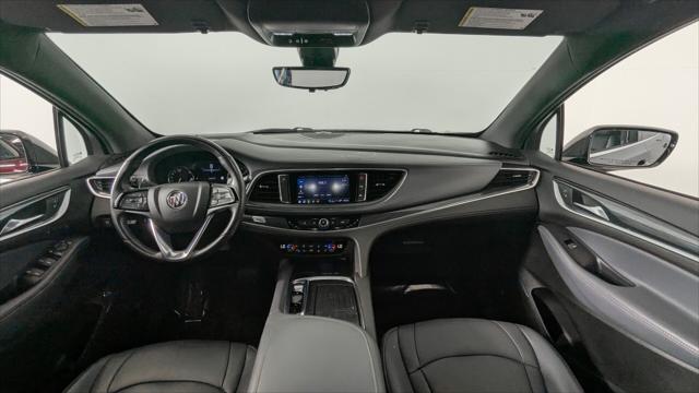 Vehicle image 17 of 37
