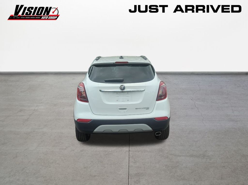 Vehicle image 6 of 8