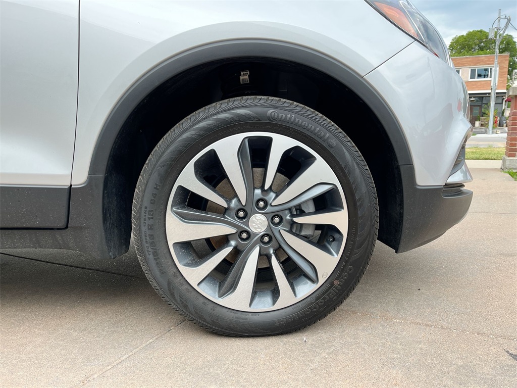 Vehicle image 8 of 37