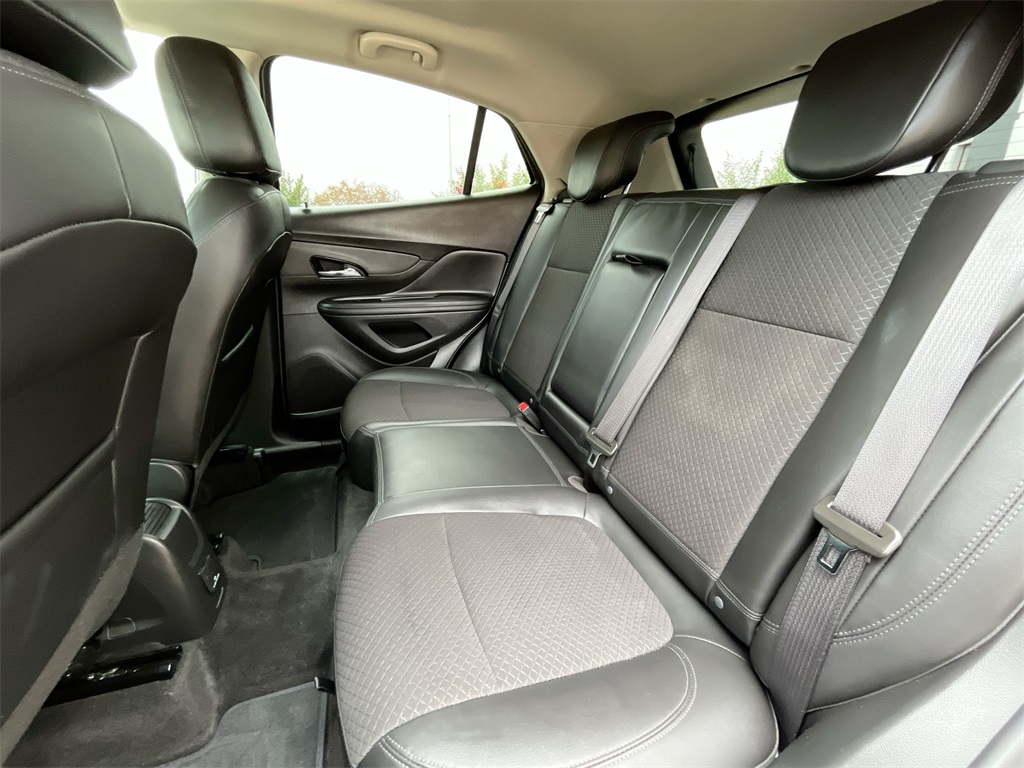 Vehicle image 10 of 37