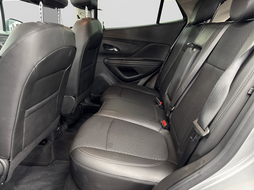 Vehicle image 9 of 39