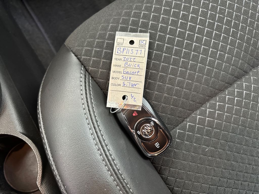 Vehicle image 37 of 39