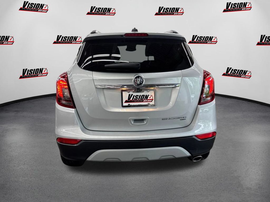 Vehicle image 6 of 39