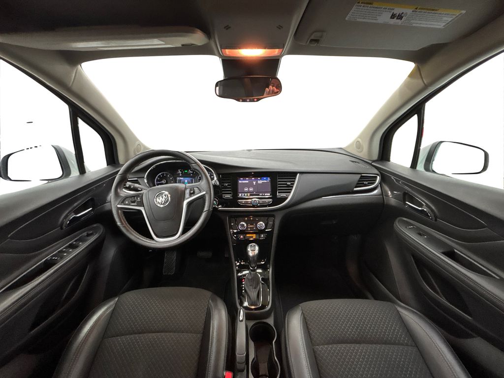 Vehicle image 17 of 39