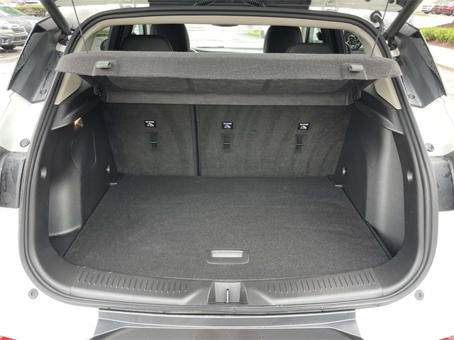 Vehicle image 15 of 33