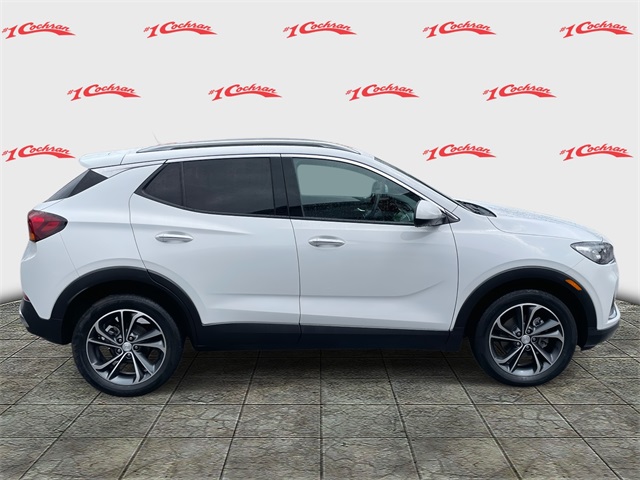Vehicle image 4 of 33