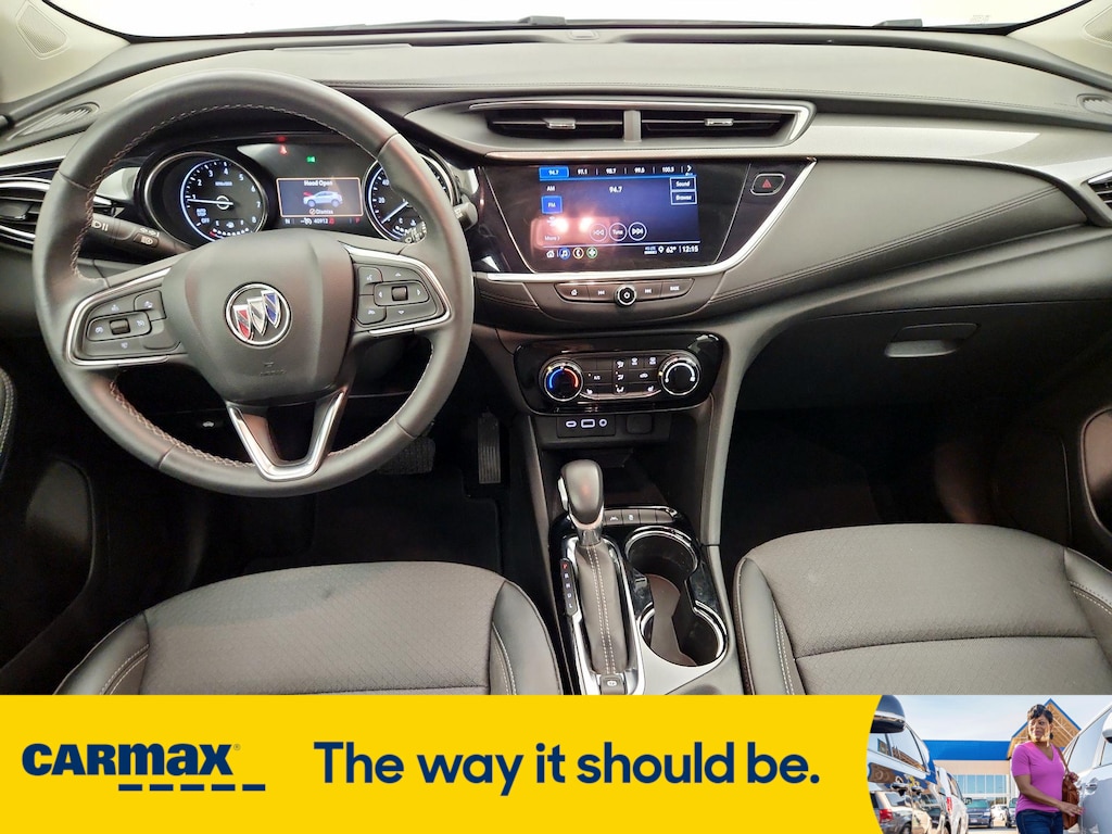Vehicle image 11 of 27