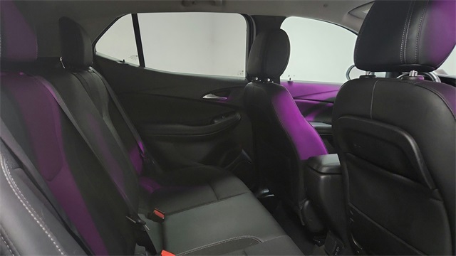 Vehicle image 22 of 26