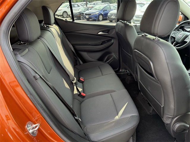 Vehicle image 11 of 26