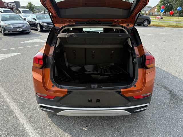 Vehicle image 10 of 26