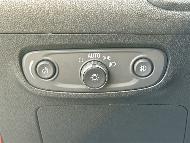 Vehicle image 25 of 26