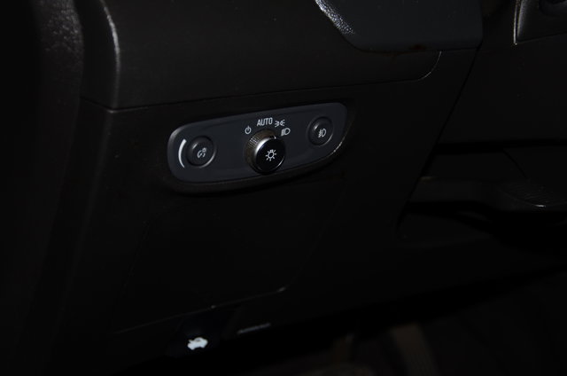 Vehicle image 29 of 36