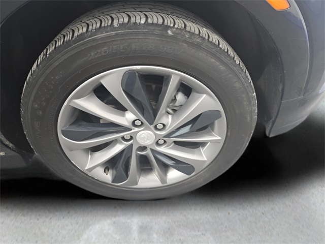 Vehicle image 30 of 33
