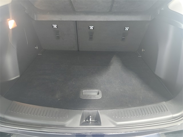 Vehicle image 14 of 33