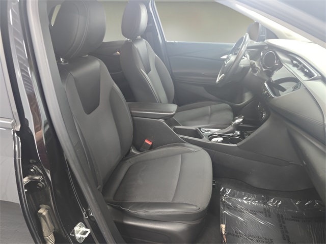 Vehicle image 12 of 33