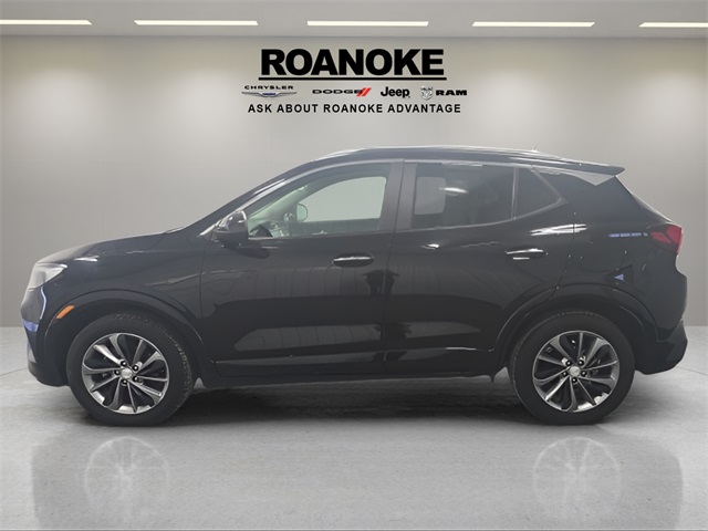 Vehicle image 8 of 33