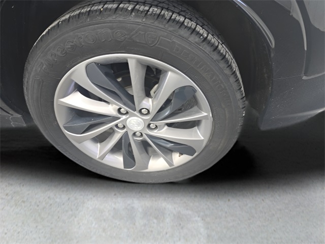 Vehicle image 31 of 33