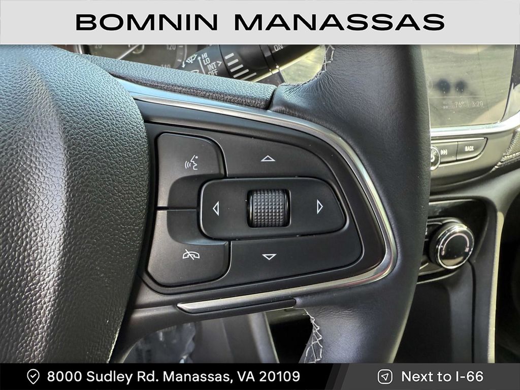 Vehicle image 24 of 30