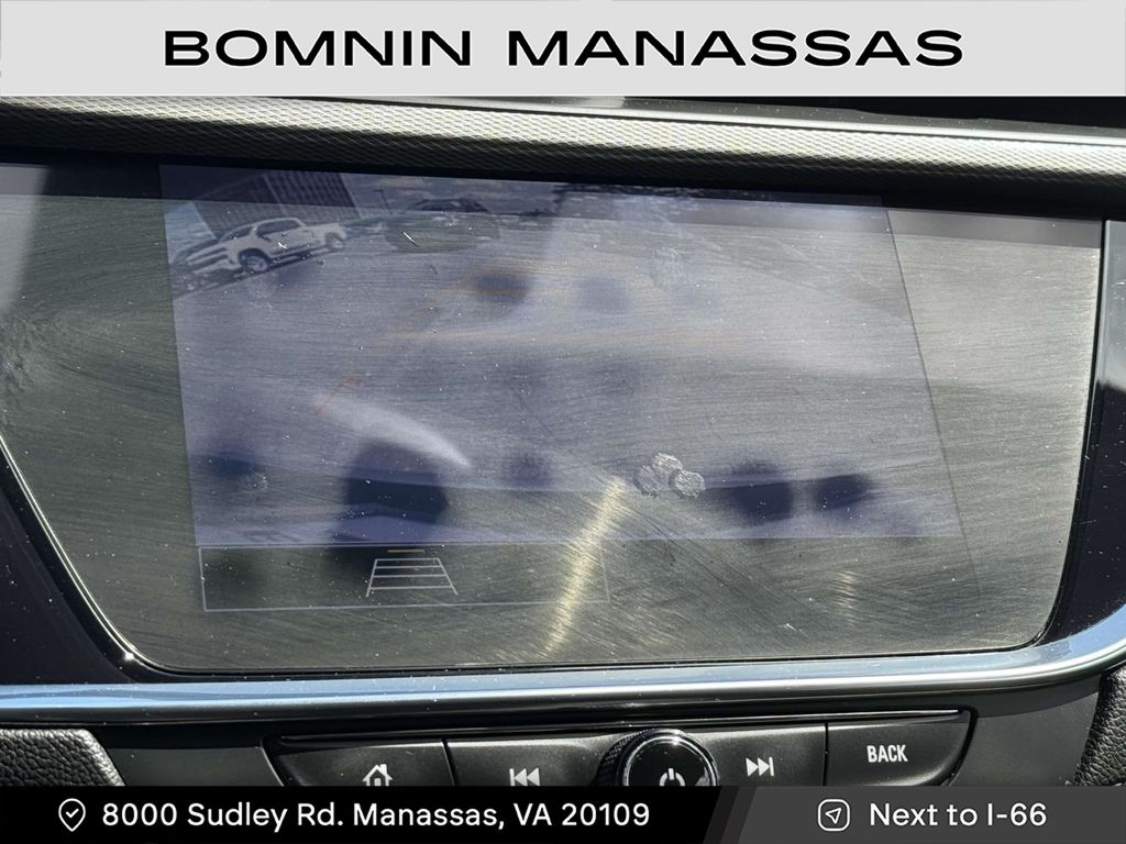 Vehicle image 18 of 30