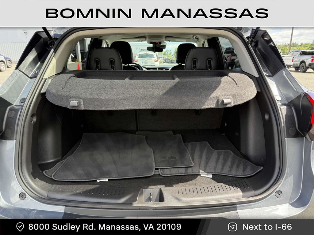 Vehicle image 11 of 30