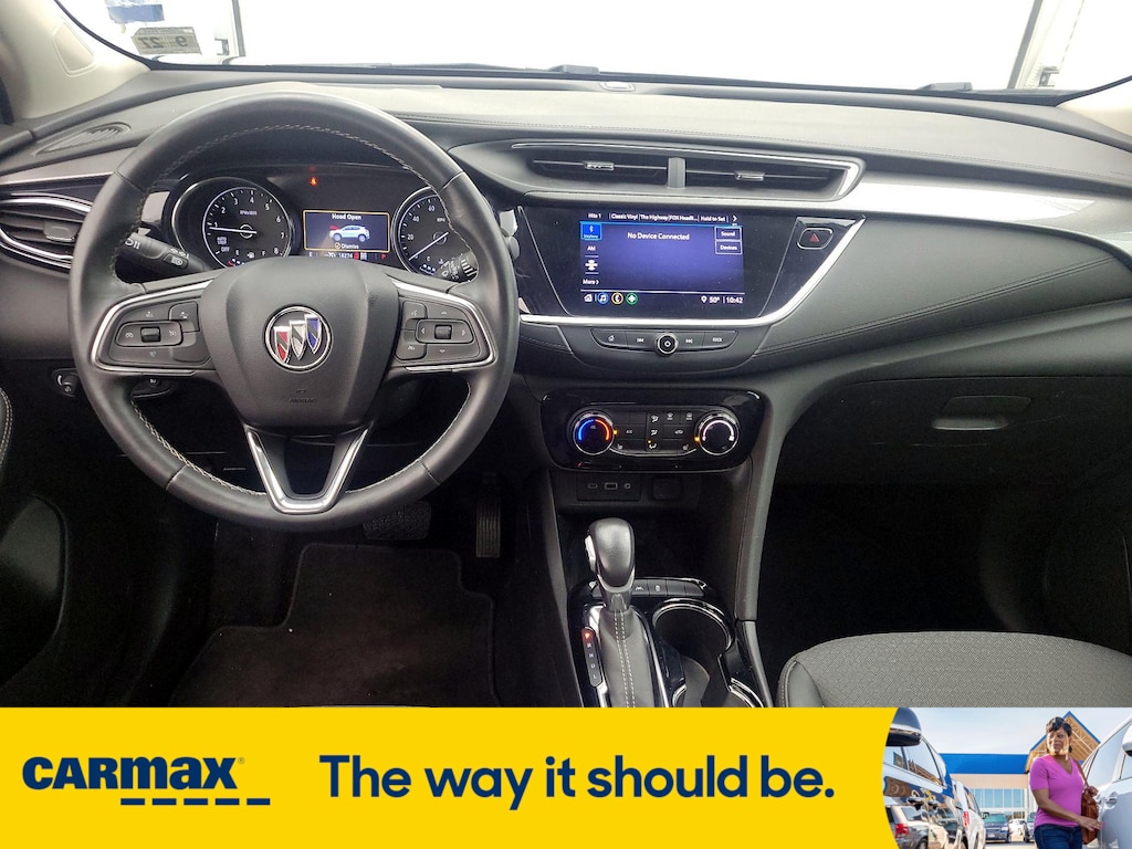 Vehicle image 12 of 28