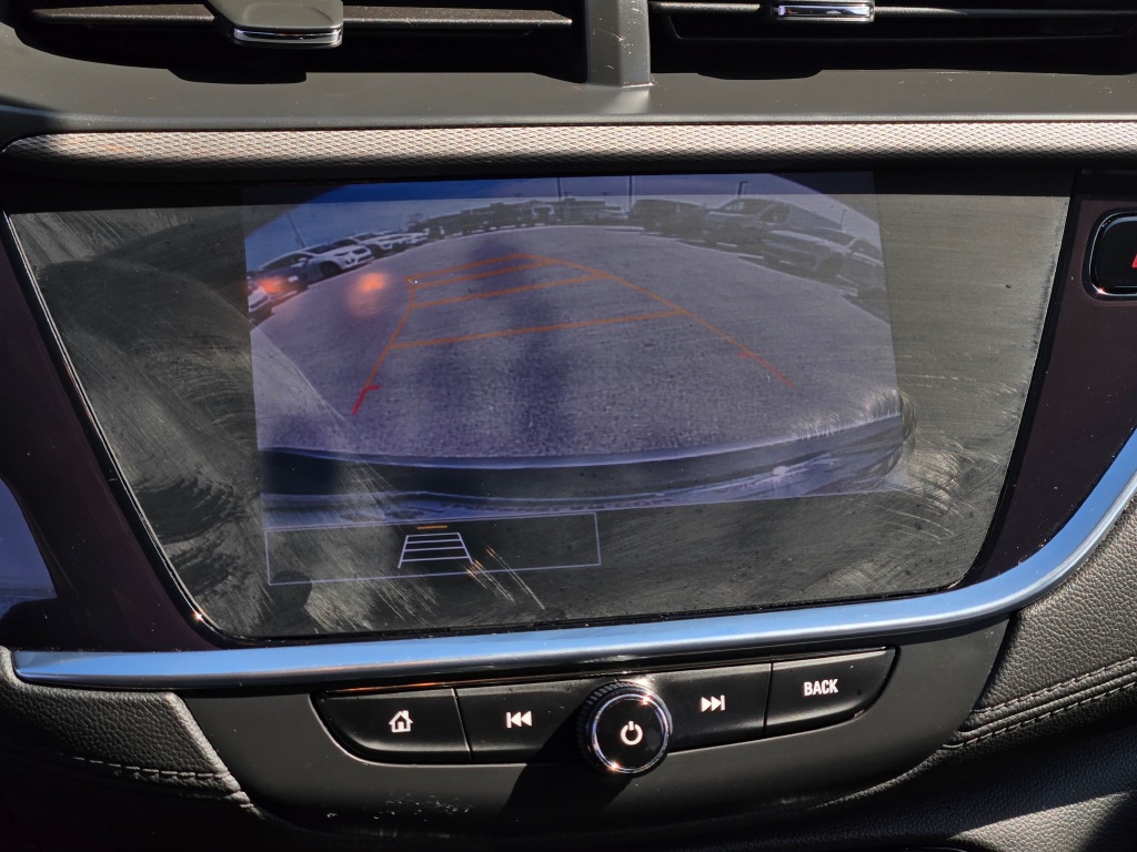 Vehicle image 33 of 40