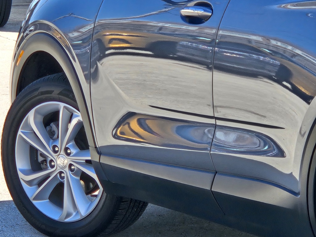 Vehicle image 24 of 40