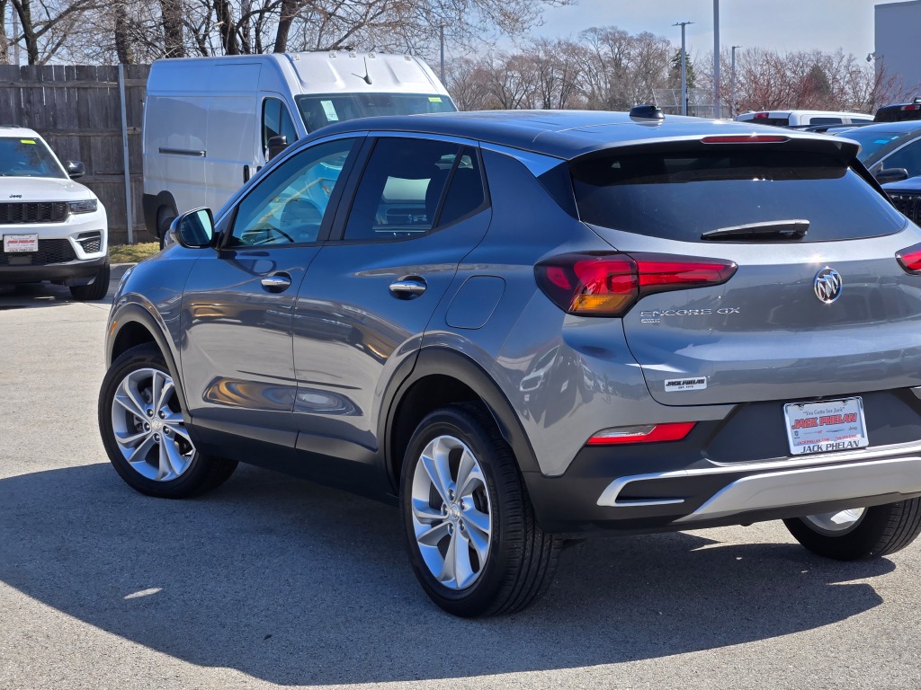 Vehicle image 6 of 40