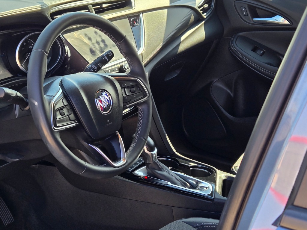 Vehicle image 31 of 40