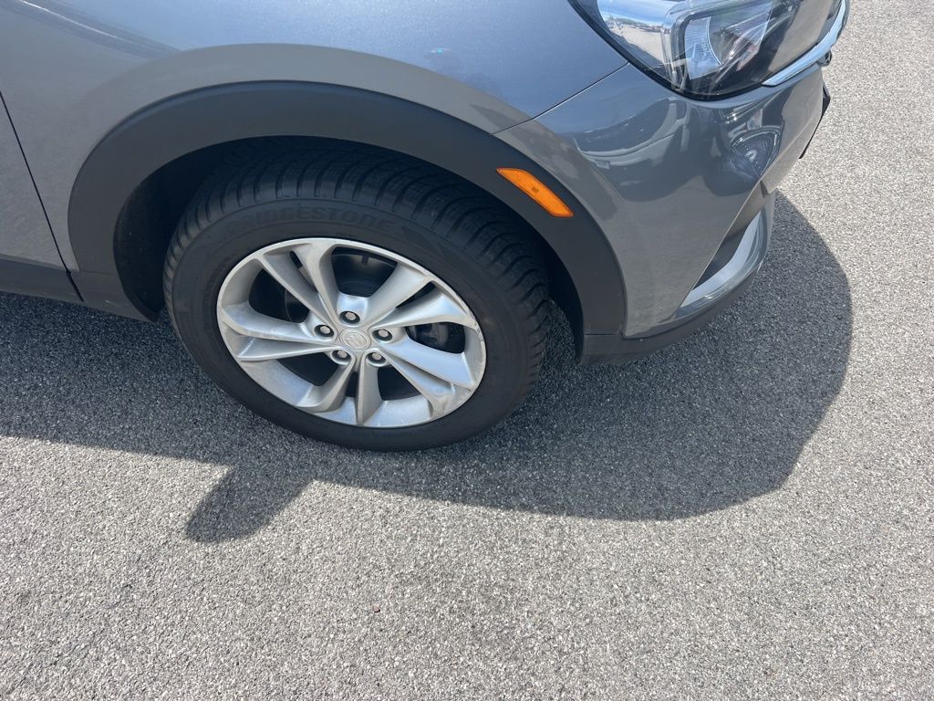 Vehicle image 9 of 22