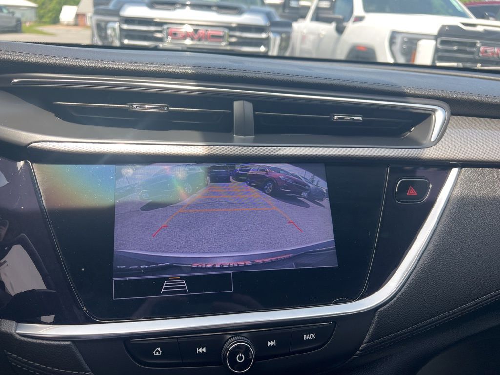 Vehicle image 17 of 22