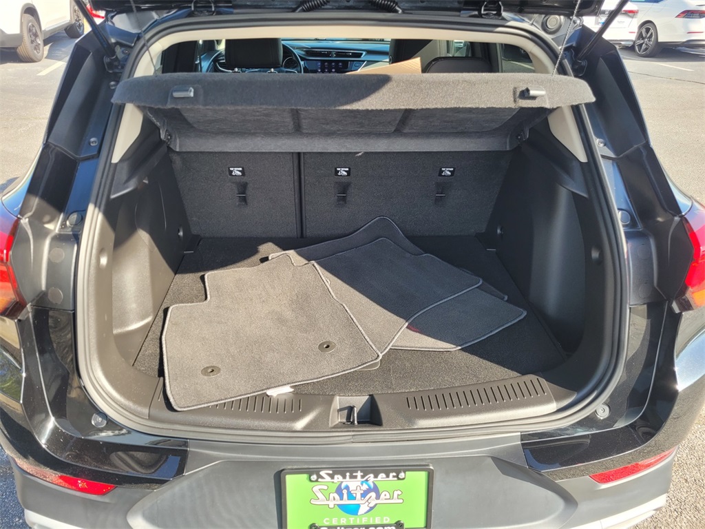 Vehicle image 12 of 35