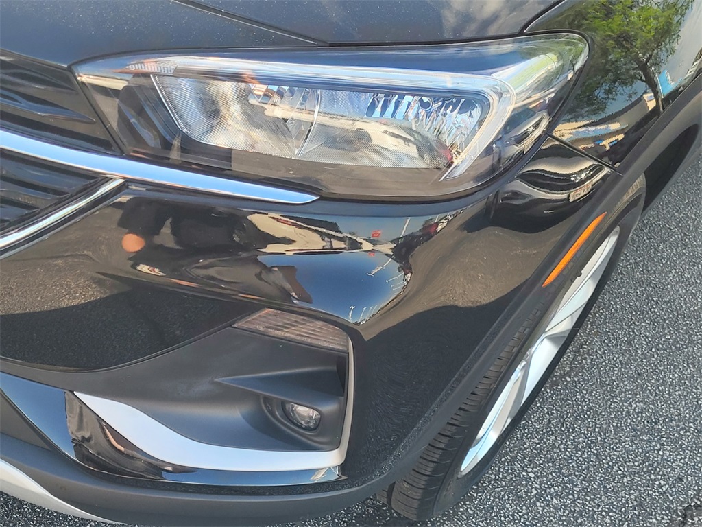 Vehicle image 32 of 35