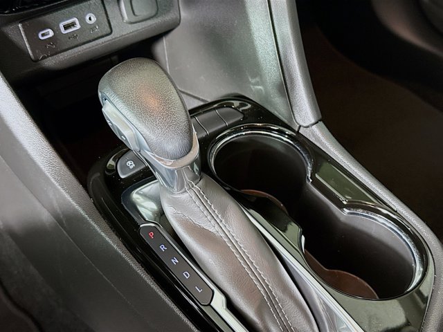 Vehicle image 19 of 34