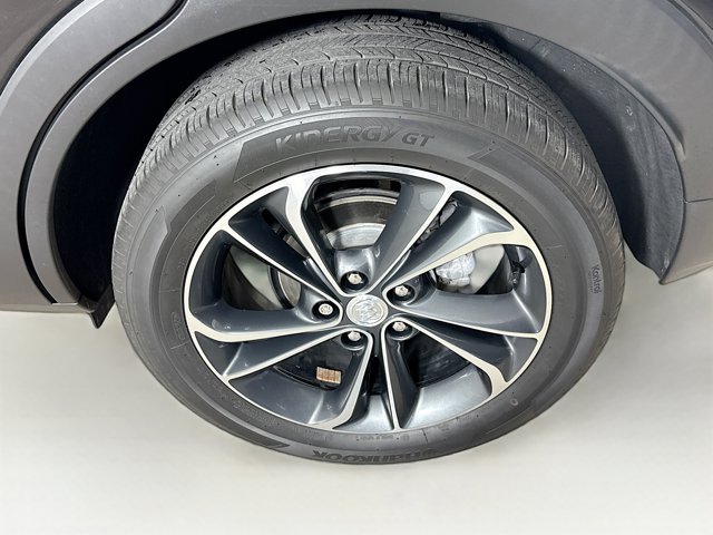 Vehicle image 33 of 34