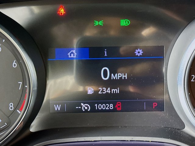 Vehicle image 14 of 34