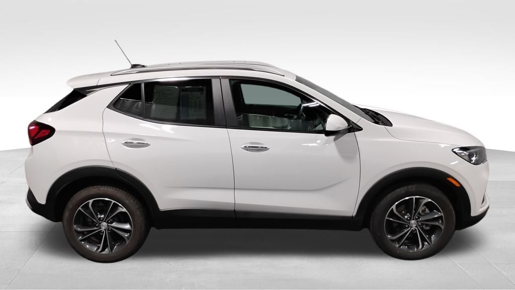 Vehicle image 3 of 39