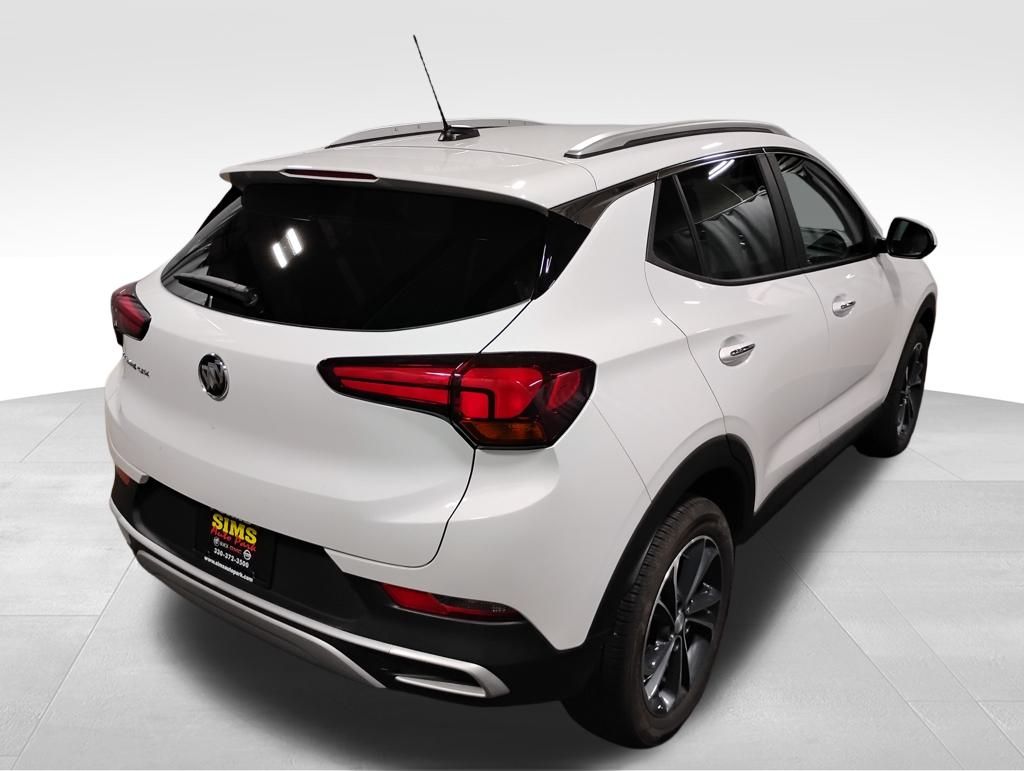 Vehicle image 4 of 39