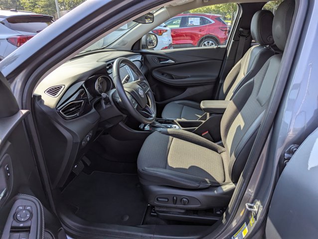 Vehicle image 16 of 26