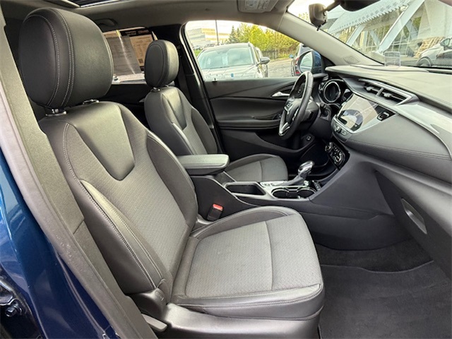 Vehicle image 16 of 36