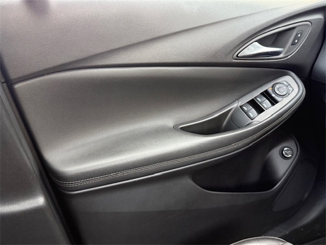Vehicle image 29 of 36