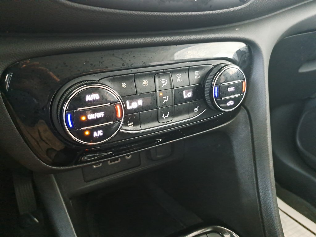 Vehicle image 14 of 29