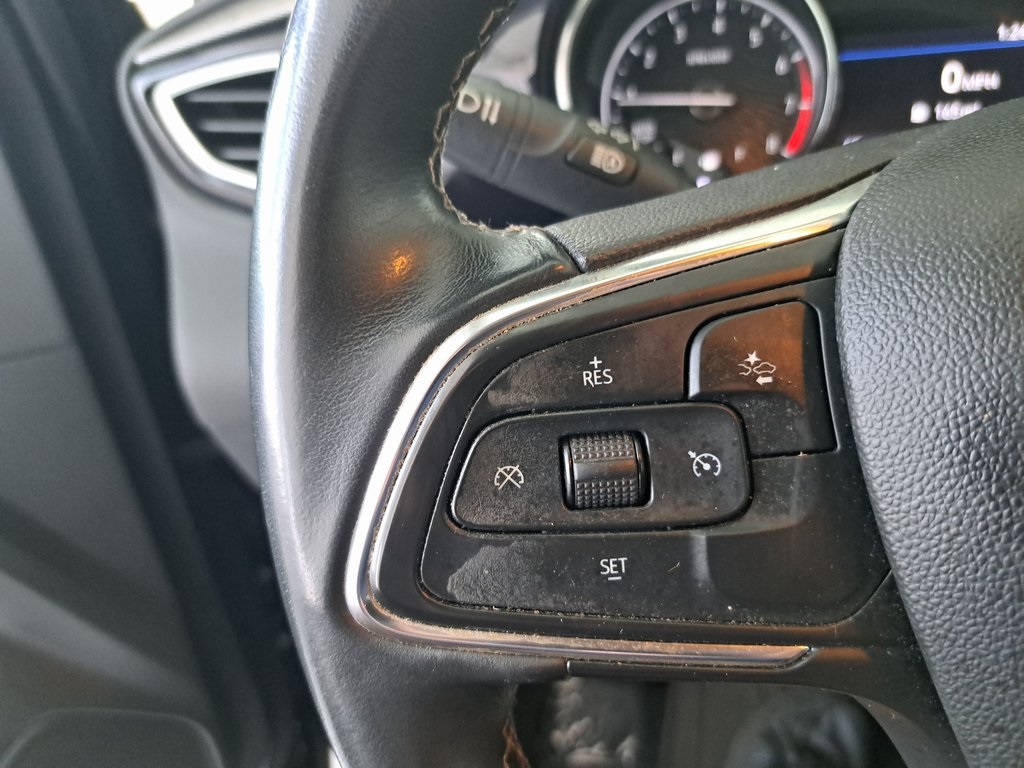 Vehicle image 20 of 29