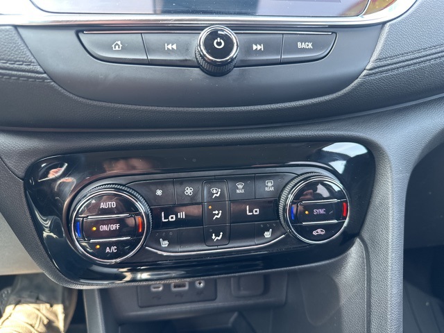 Vehicle image 19 of 38