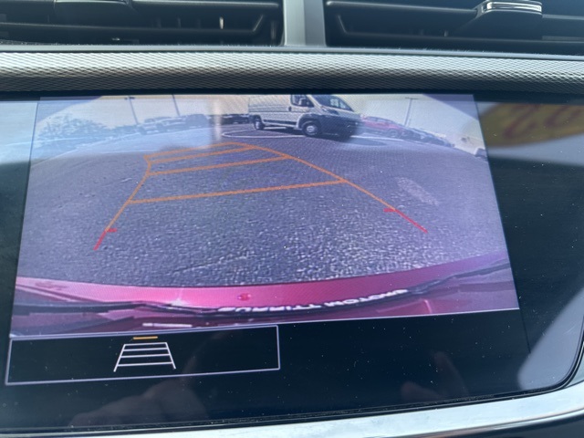 Vehicle image 18 of 38