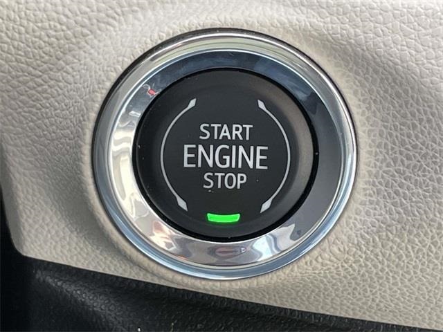Vehicle image 28 of 36