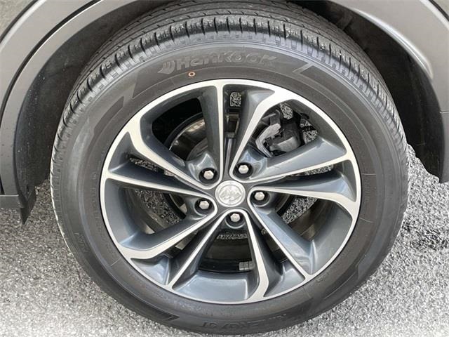 Vehicle image 9 of 36
