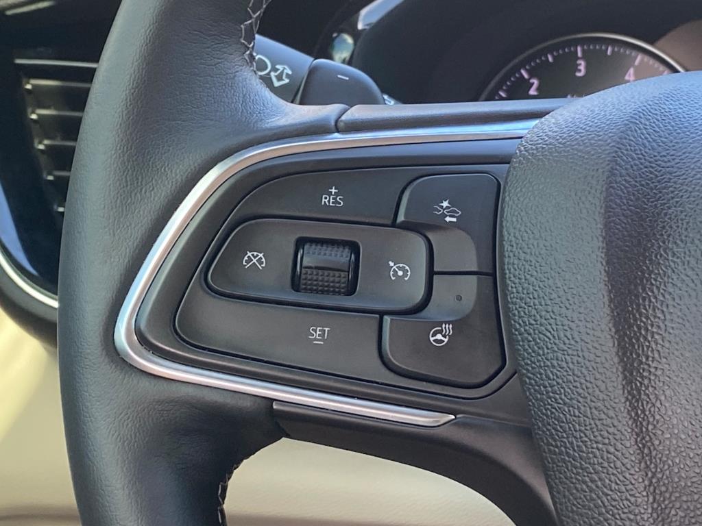 Vehicle image 7 of 28