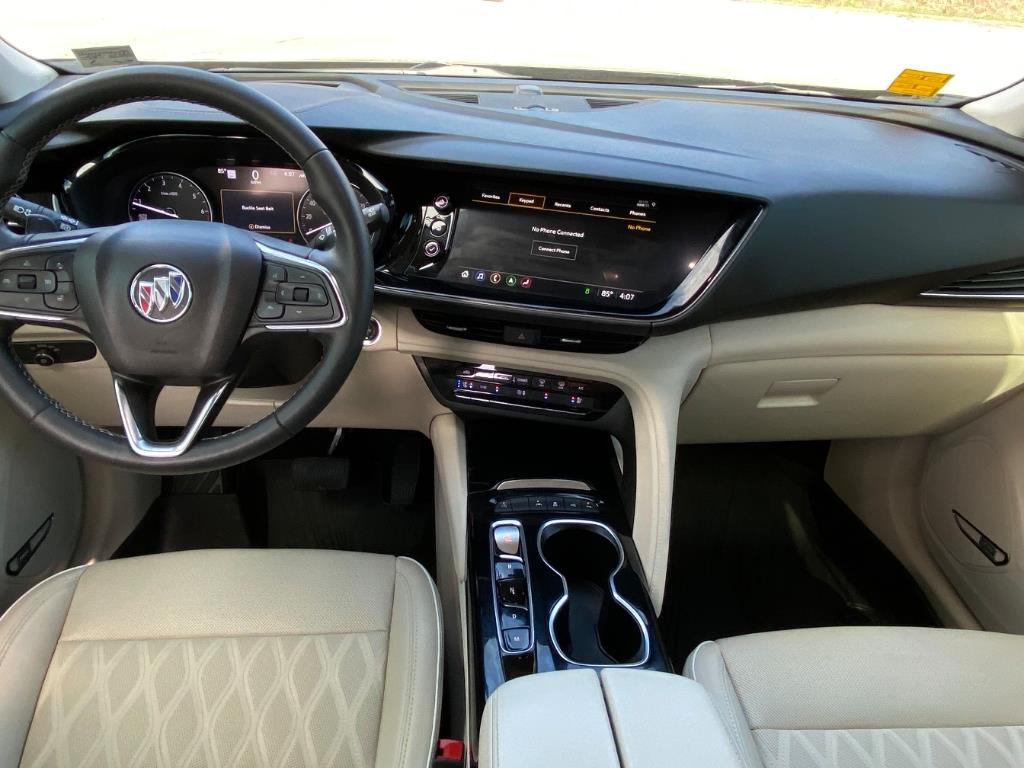 Vehicle image 13 of 28